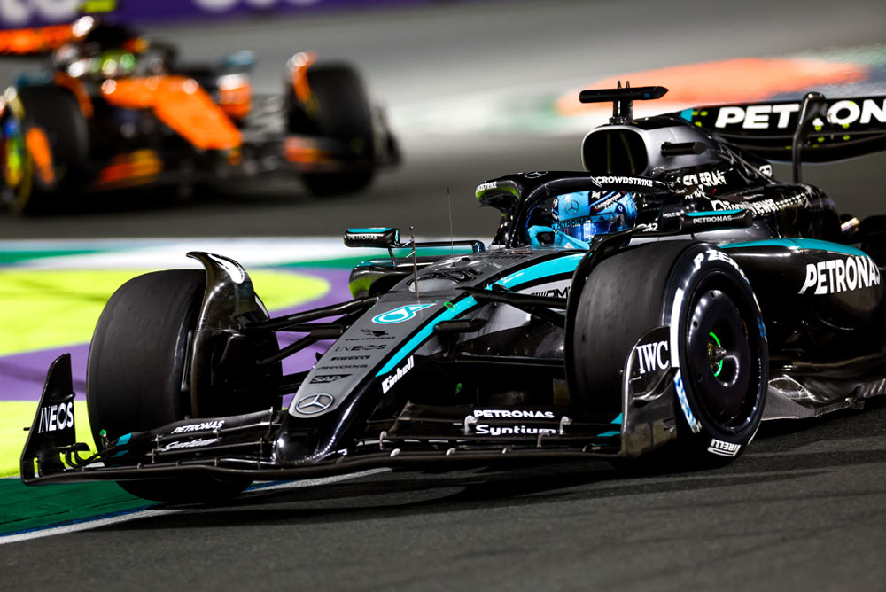 Tím Mercedes Formuly 1