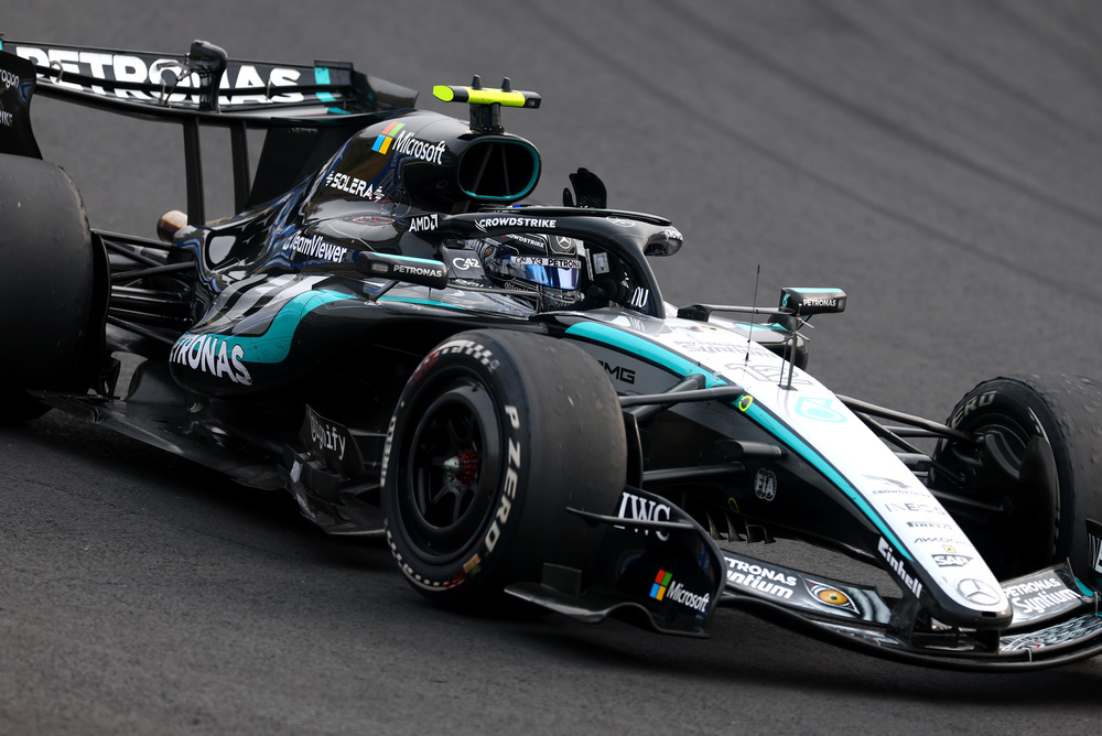 Mercedes Formuly 1 na trati